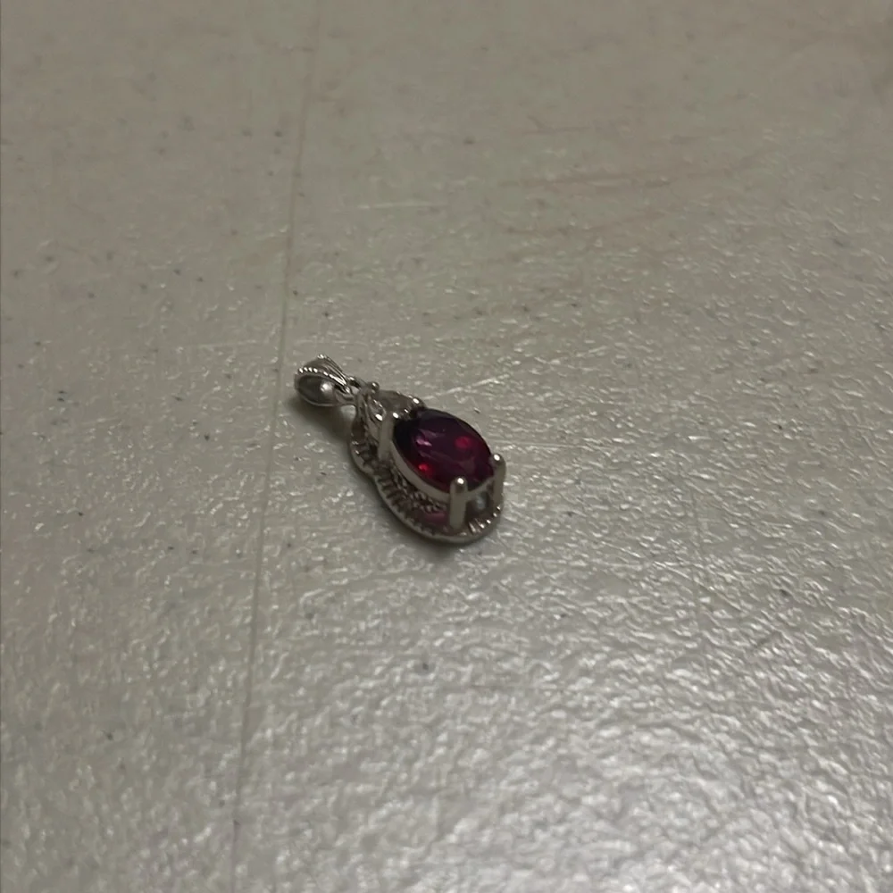 Elegant Sterling Silver 925 rj signed gemstone Pendant
